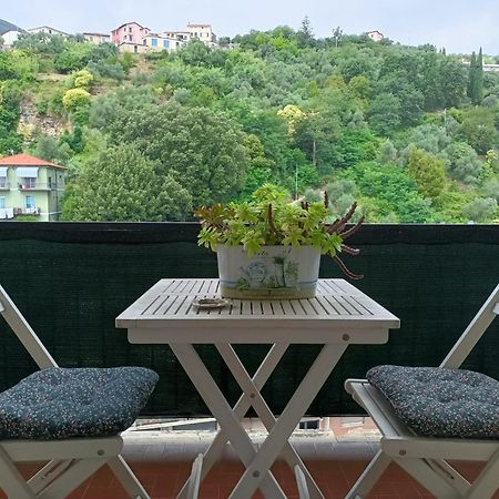 Deco & Retro Apartment La Spezia Luaran gambar